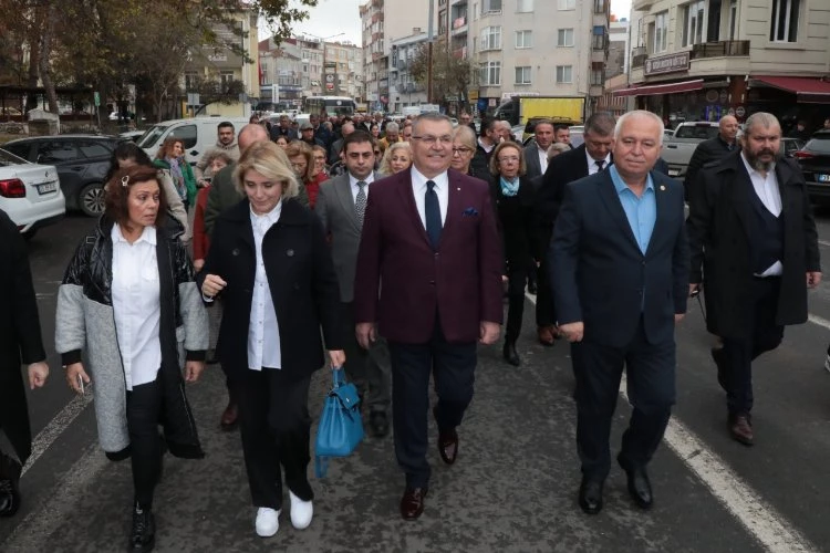 Kesimoğlu: “Yine sizinle yürümek istiyorum, benimle bu yolculuğa var mısınız?”