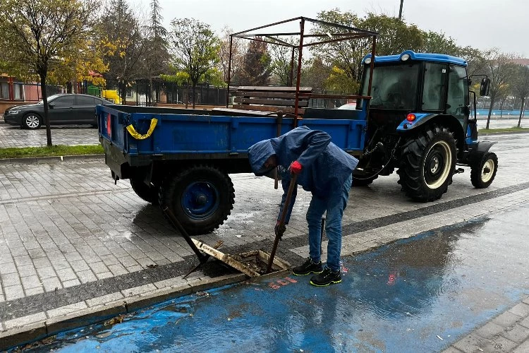 MASKİ ekipleri yağışlara karşı sahada