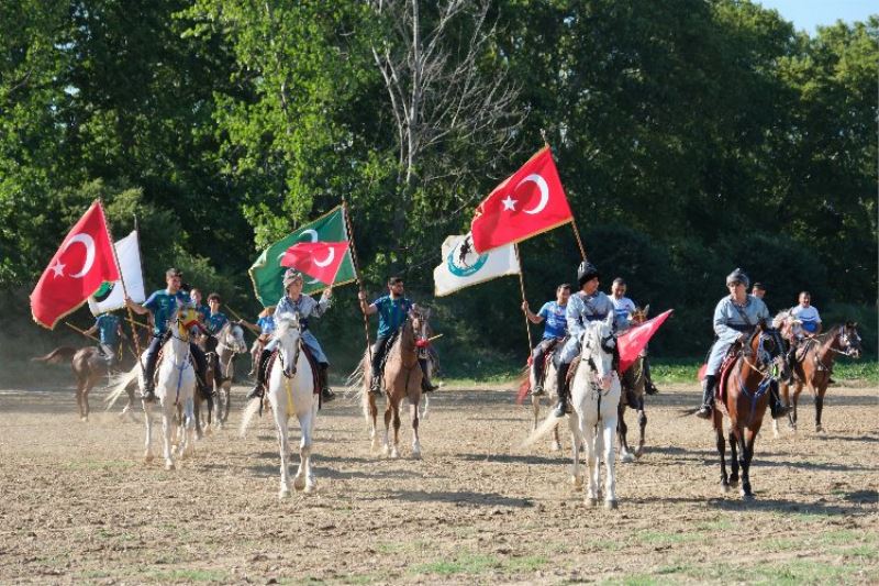 Ciritçiler şehitler için Kestel