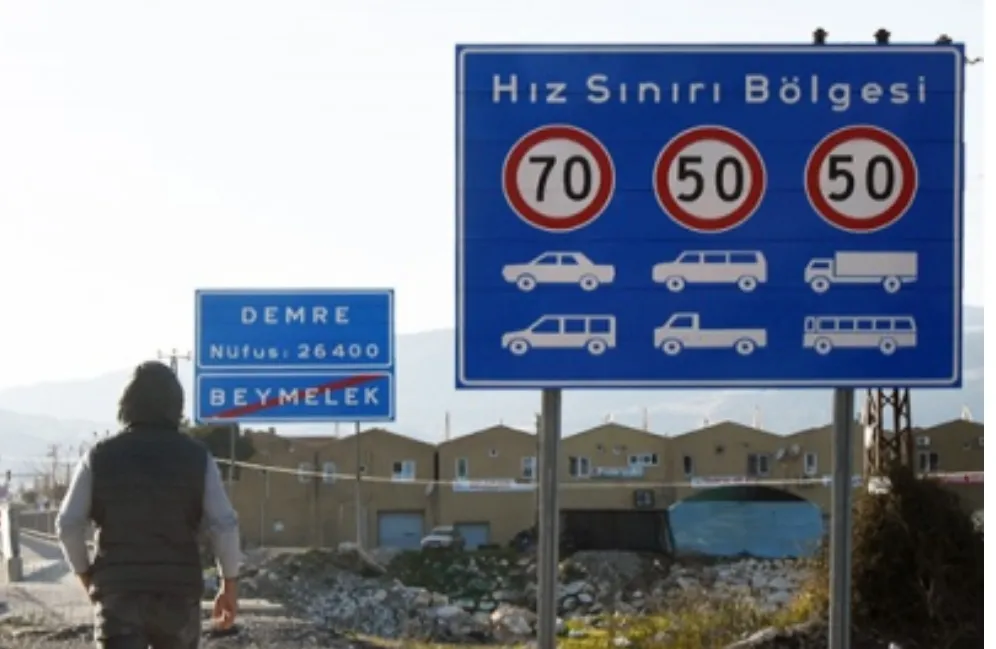 Karayollarında hız sınırı ve tabelalar değişiyor